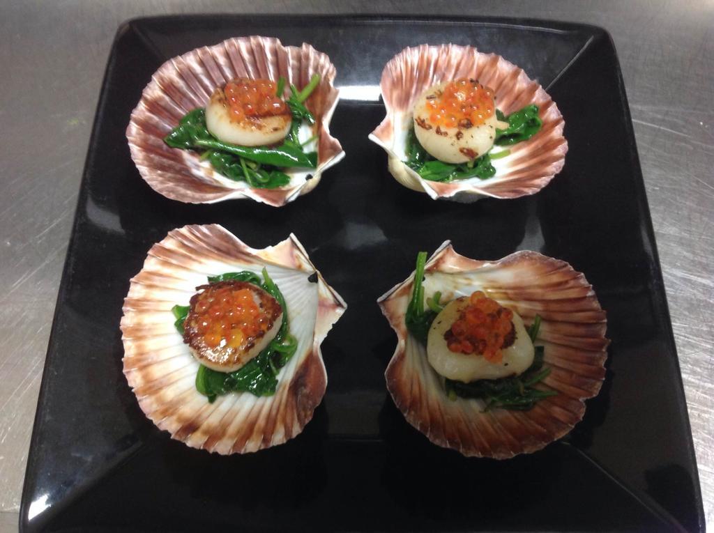 Hotel Zagame'S House Melbourne Esterno foto Scallops with caviar