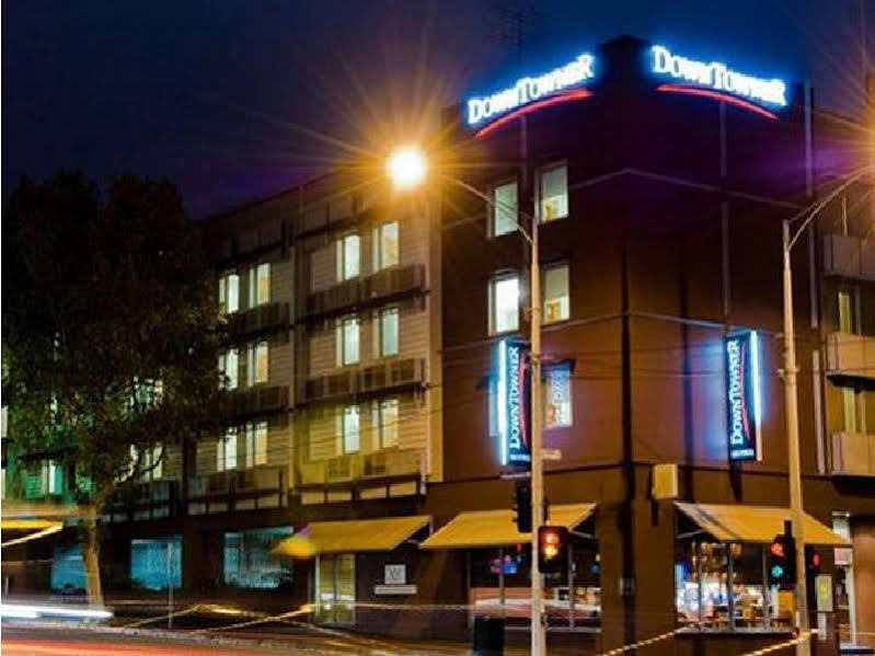 Hotel Zagame'S House Melbourne Esterno foto The hotel at night