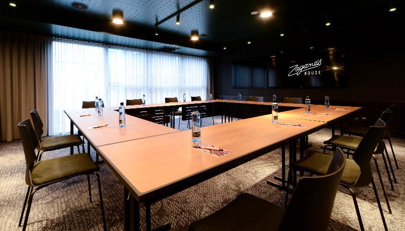 Hotel Zagame'S House Melbourne Esterno foto Meeting room