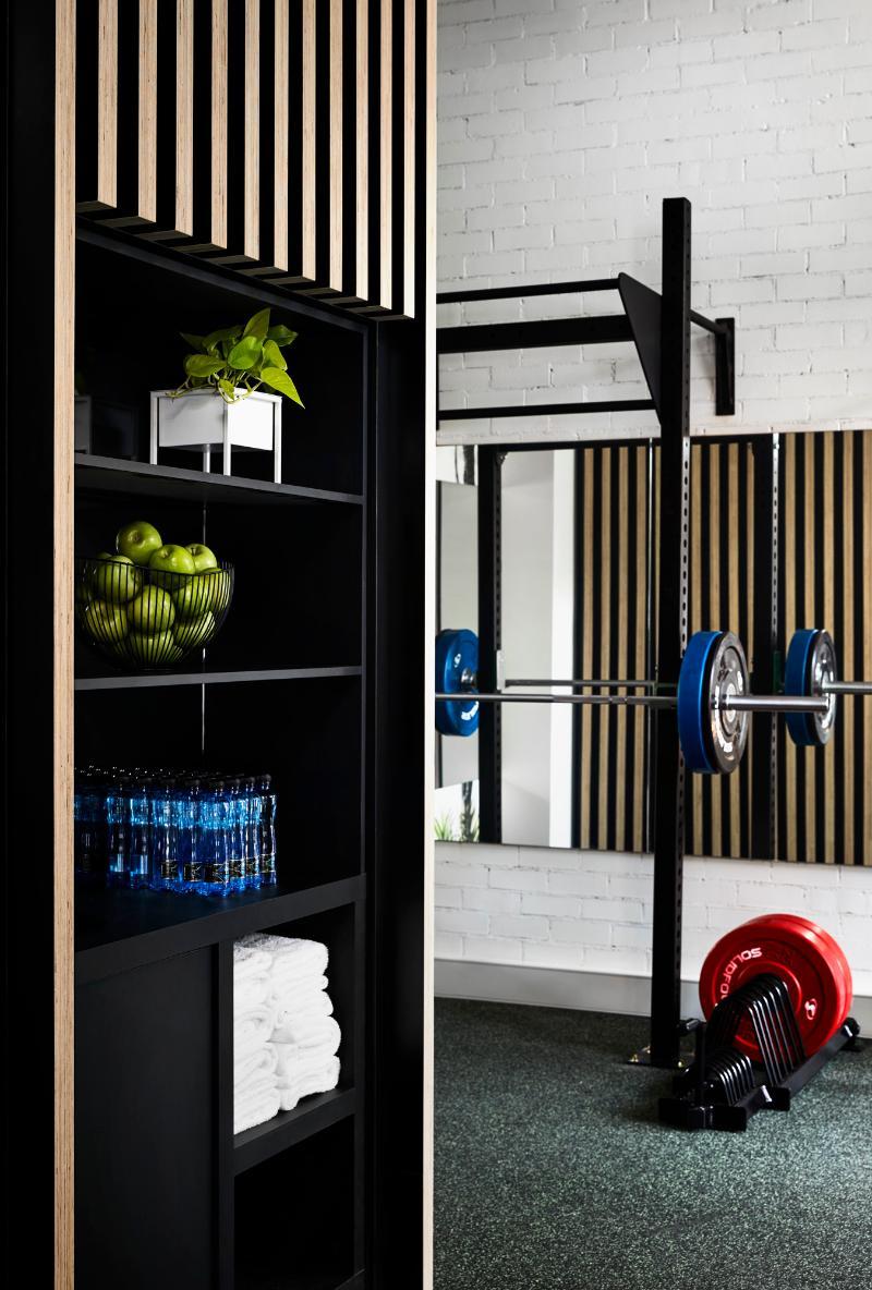Hotel Zagame'S House Melbourne Esterno foto A weight bench